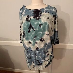 Slightly oversized Pink Tee shirt